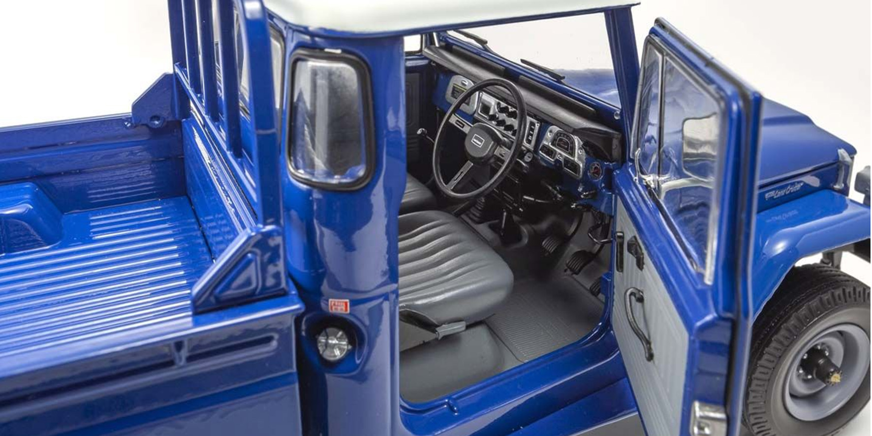 TOYOTA LAND CRUISER 40 PICKUP - BLUE (08958BL)