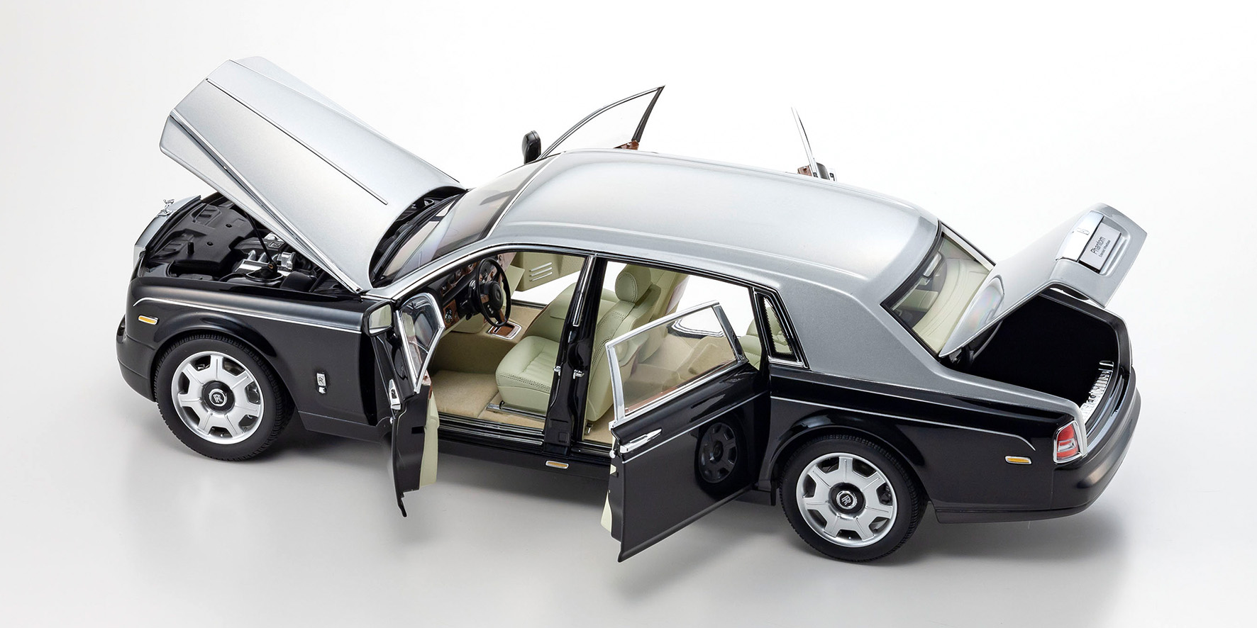ROLLS ROYCE PHANTOM EXTENDED WHEELBASE - BLACK/SILVER (08841BKS)