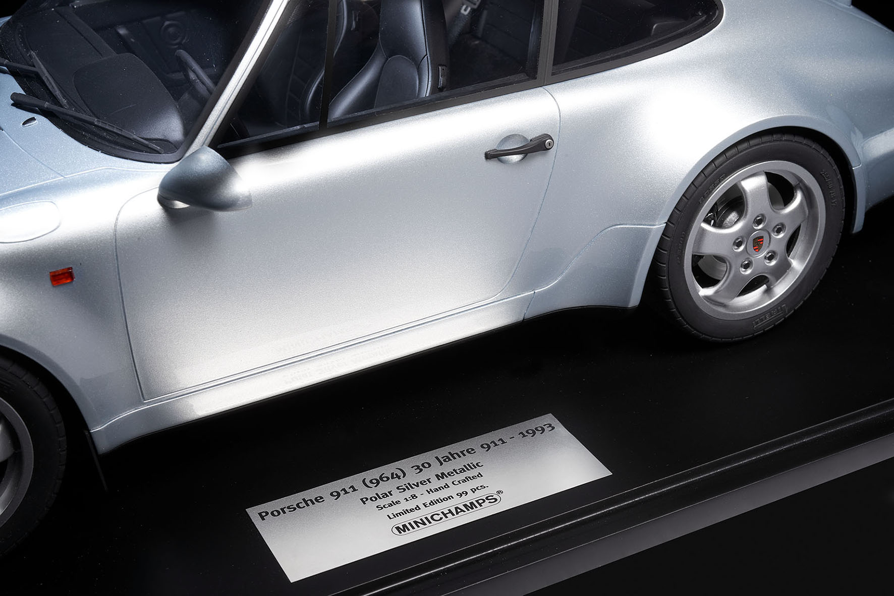 PORSCHE 911 (964) 30 JAHRE 911 - 1993 - POLAR-SILBER-METALLIC (99)