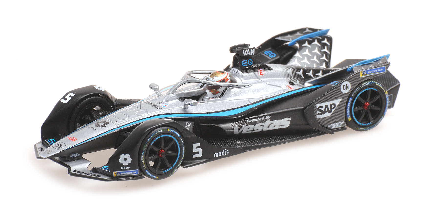 FORMULA E SEASON 8 – MERCEDES-BENZ EQ – STOFFEL VANDOORNE
