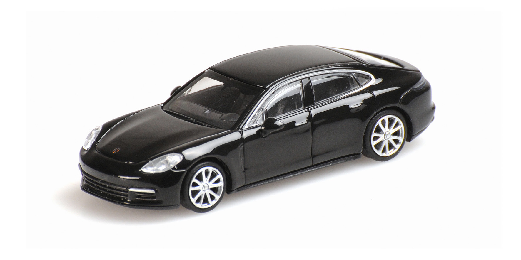 PORSCHE PANAMERA - 2015 - BLACK
