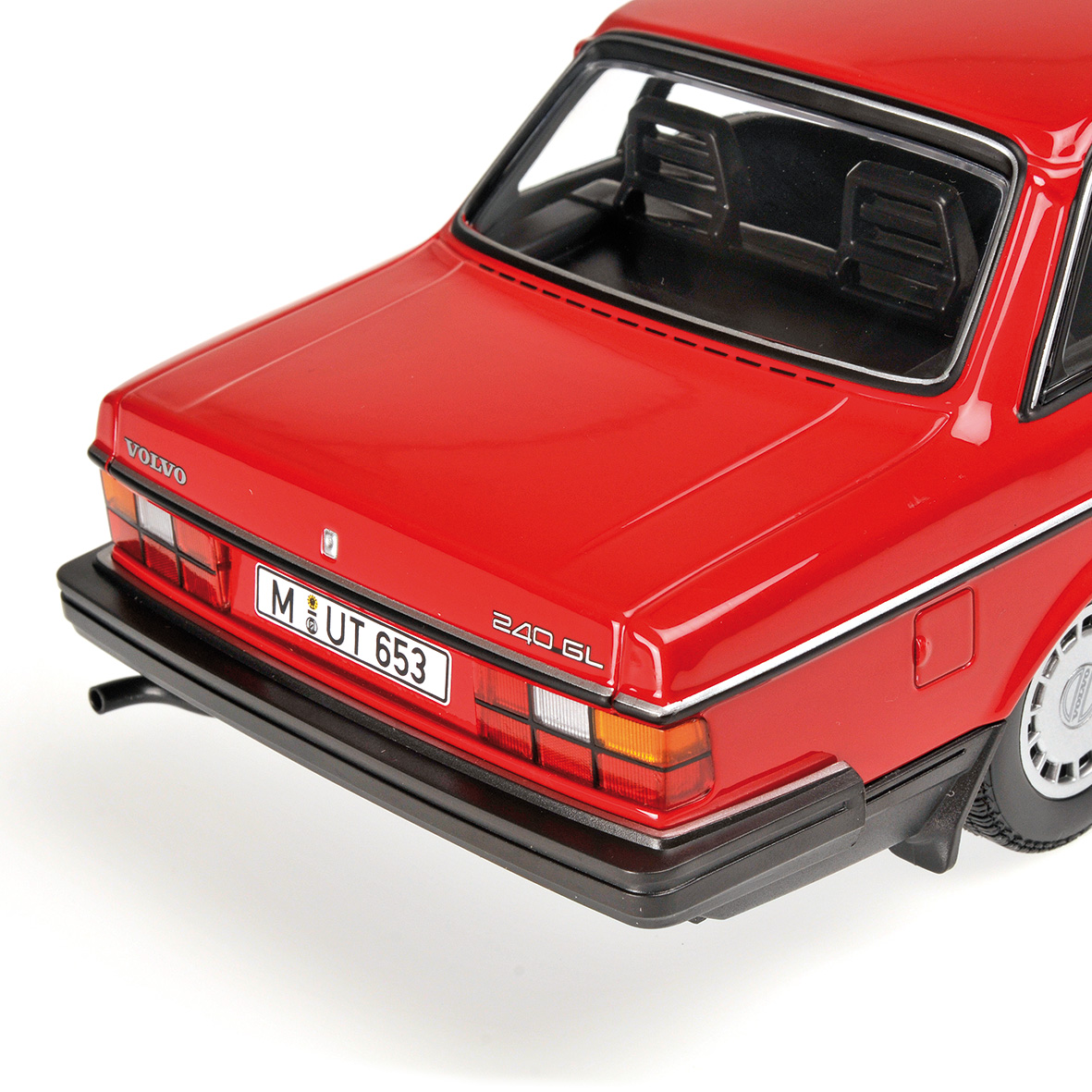 VOLVO 240 GL - 1986 - RED