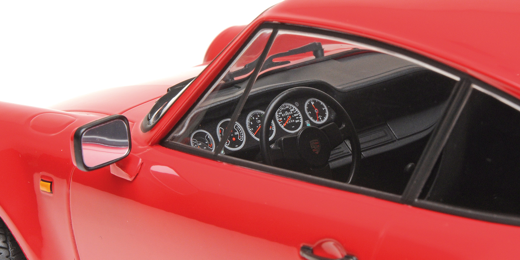 PORSCHE 911 TURBO - 1977 - STRAWBERRY RED