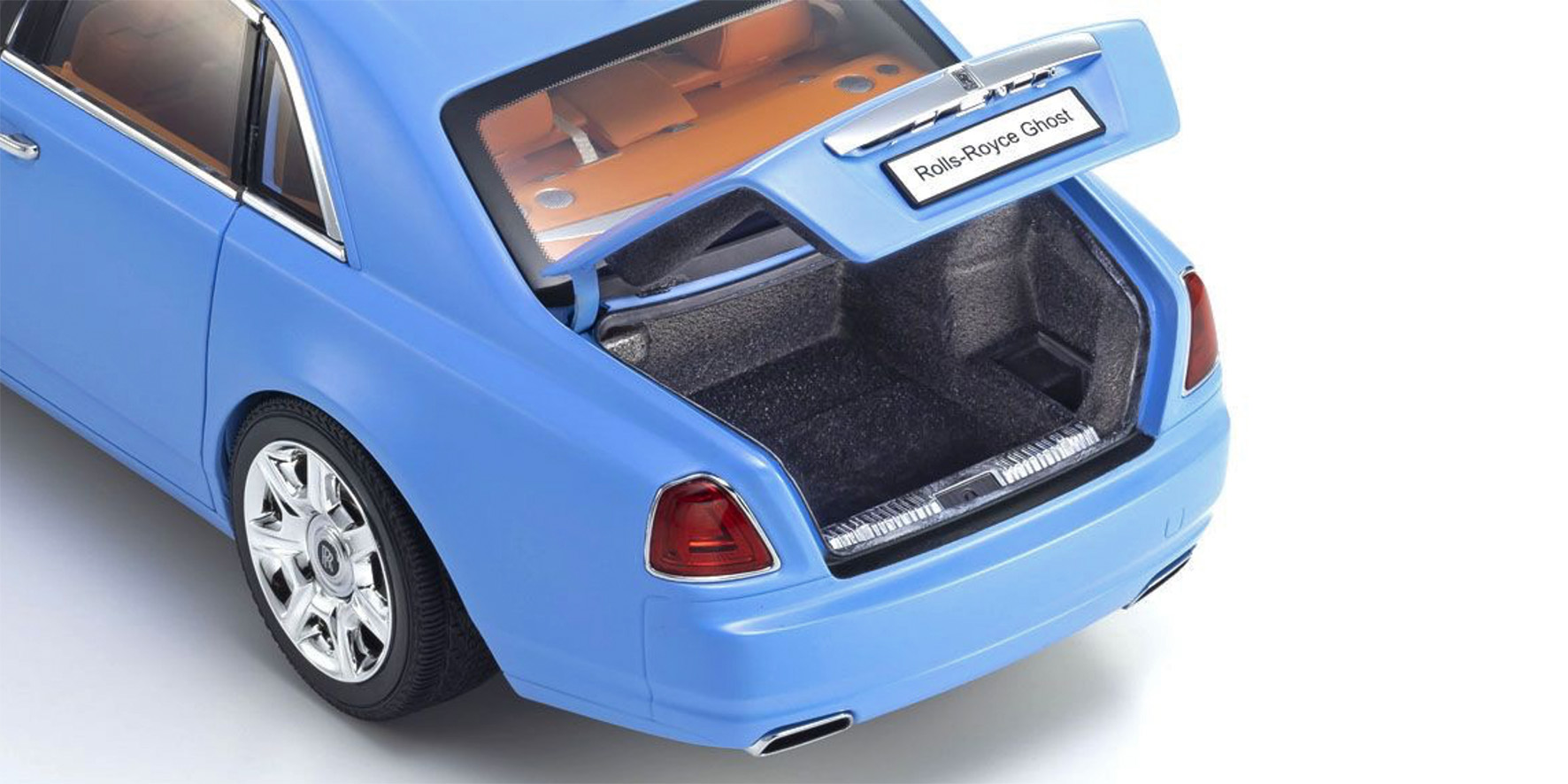 ROLLS ROYCE GHOST - LIGHT BLUE MATT (08802LB)