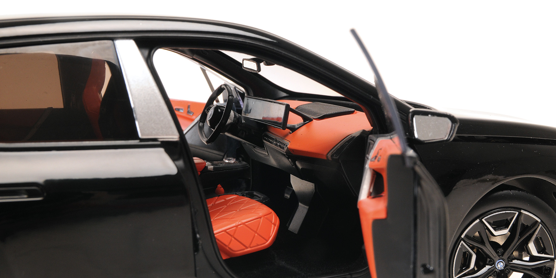 BMW iX - 2022 - BLACK METALLIC