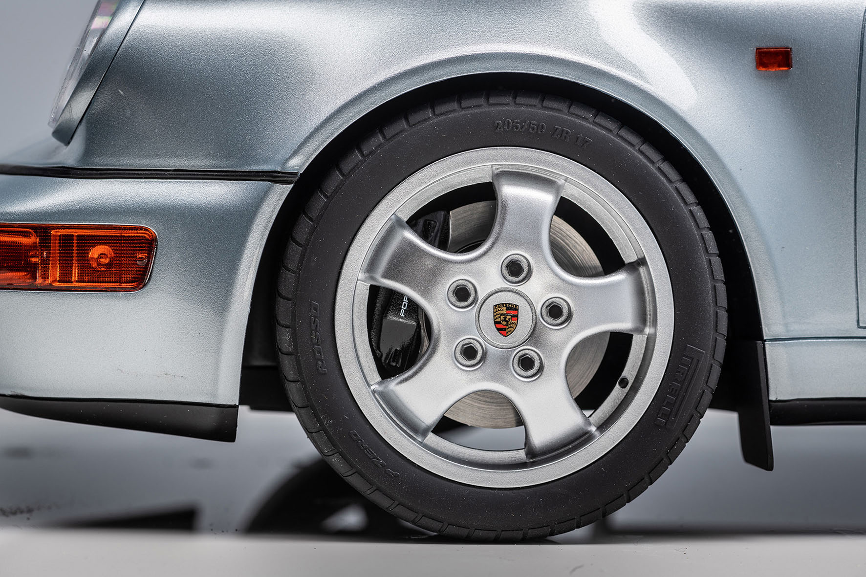 PORSCHE 911 (964) 30 JAHRE 911 - 1993 - POLAR-SILBER-METALLIC (99)