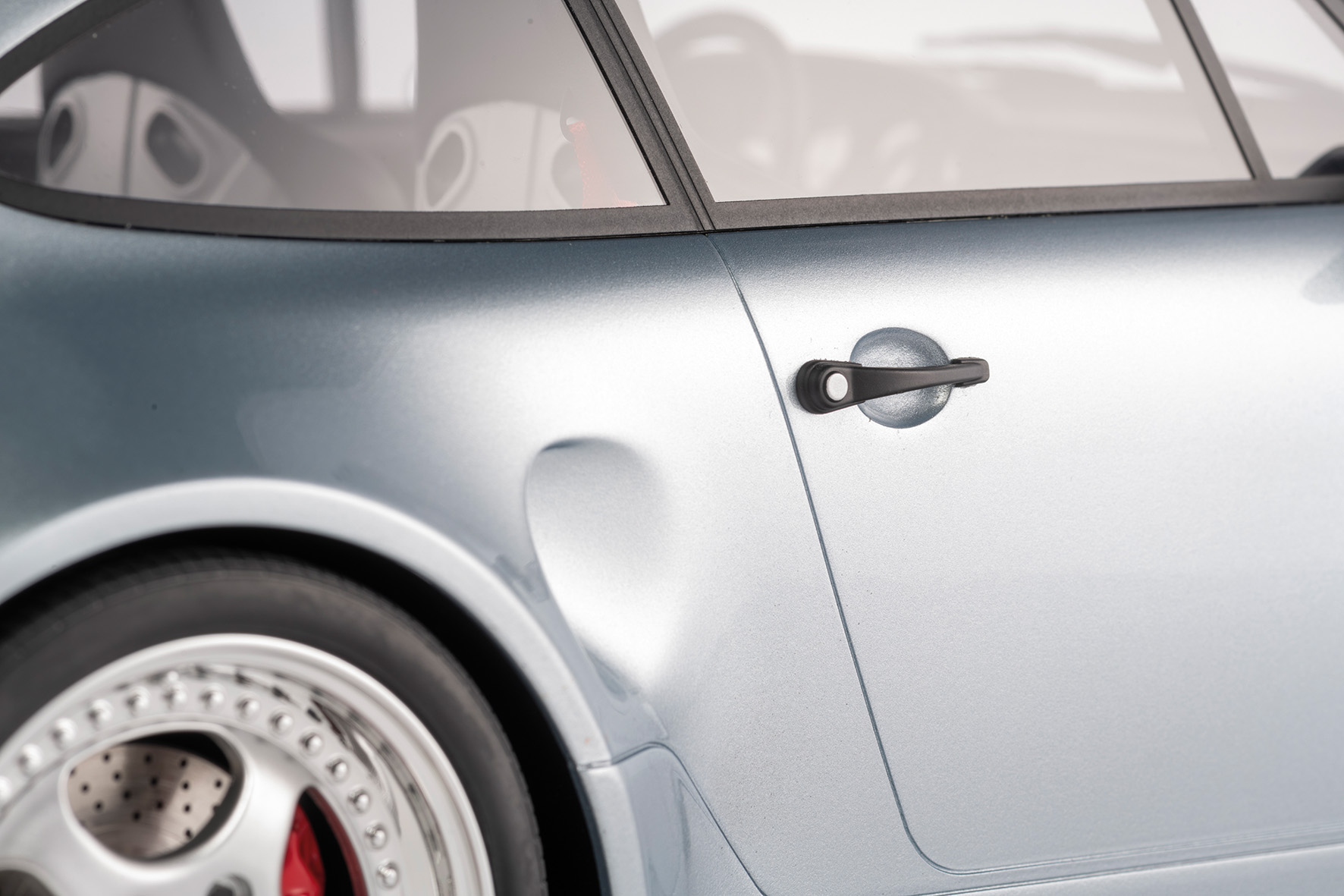 PORSCHE 911 (964) TURBO S - 1992 - POLARSILBER