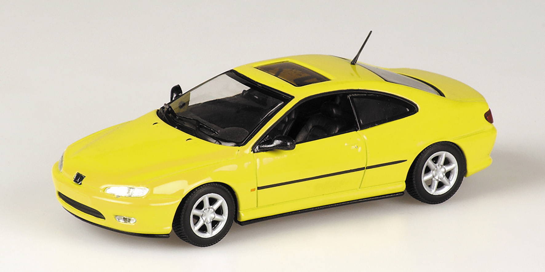 PEUGEOT 406 COUPE - 1997 - YELLOW