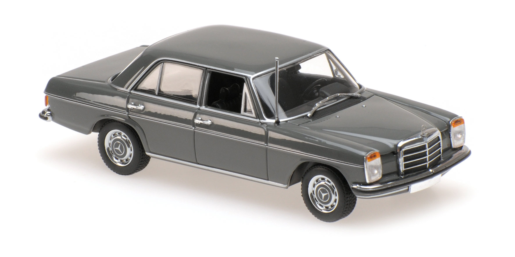 MERCEDES-BENZ 200 (W114/115) - ARABERGRAU - 1967