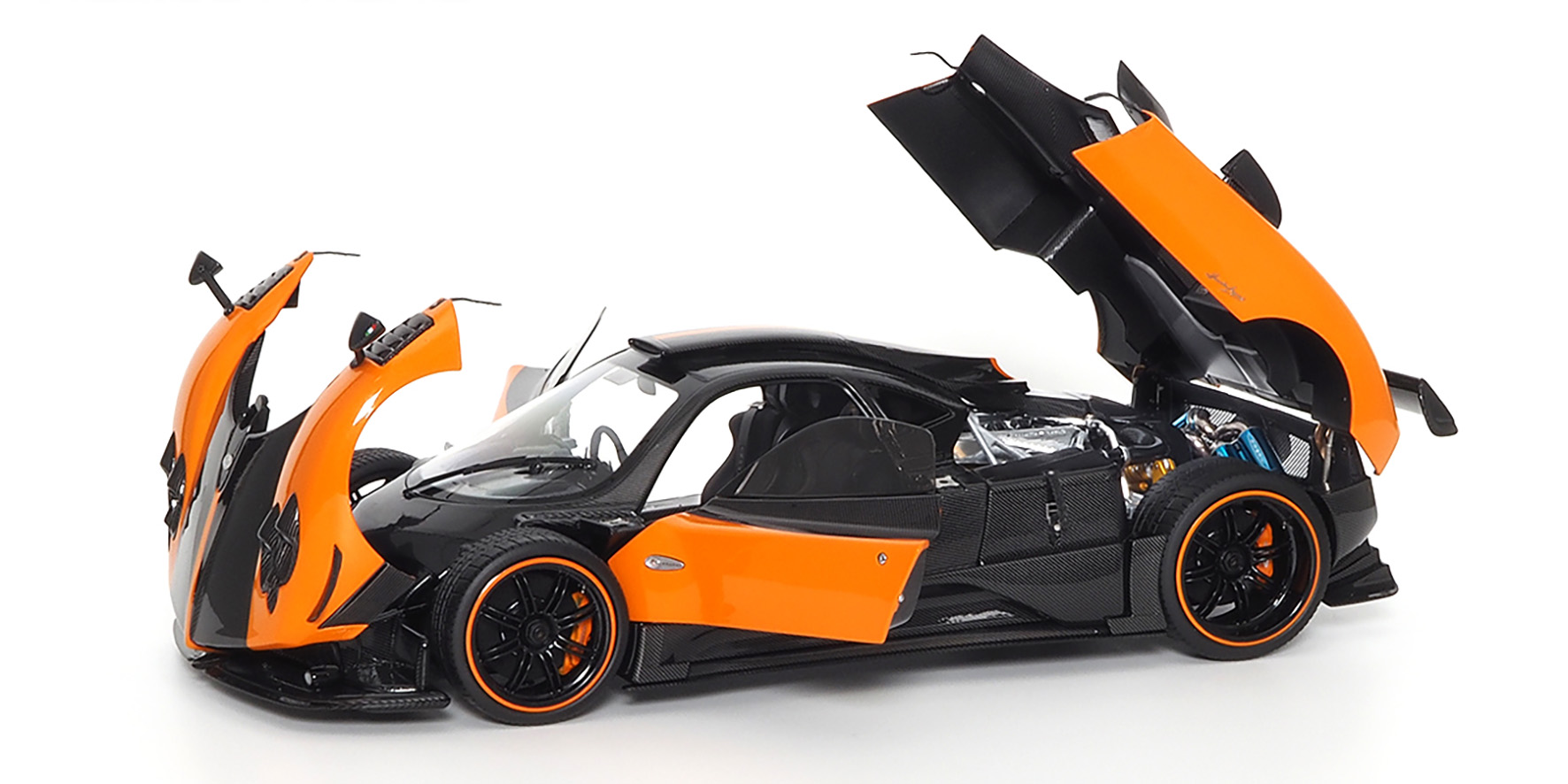 PAGANI ZONDA CINQUE COUPE - 2009 - ORANGE/BLACK - ARANCIO ST.TROPEZ (850603001)