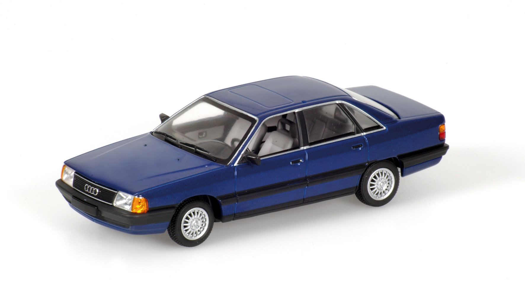 AUDI 100 - 1990 - BLUE METALLIC