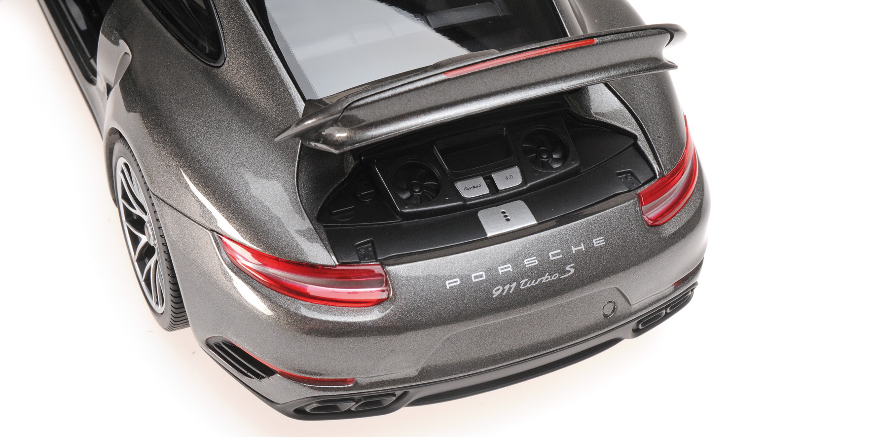 PORSCHE 911 TURBO S - 2016 - GREY METALLIC