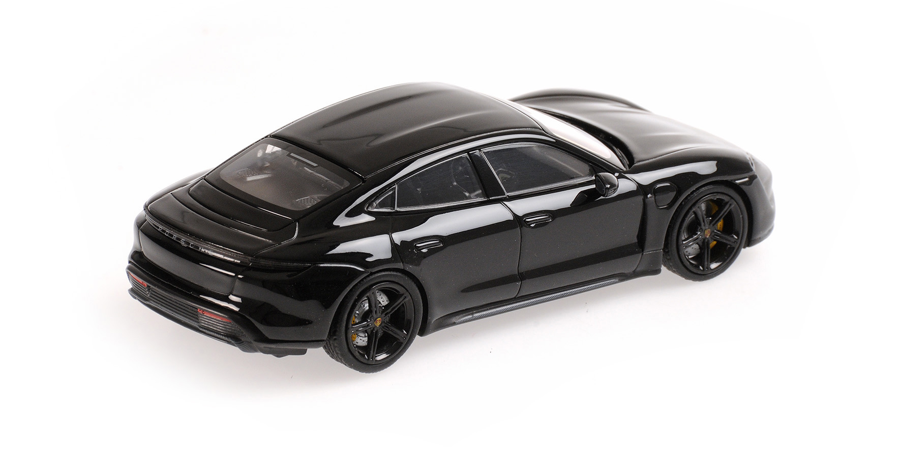 PORSCHE TAYCAN TURBO S - 2020 - SCHWARZ