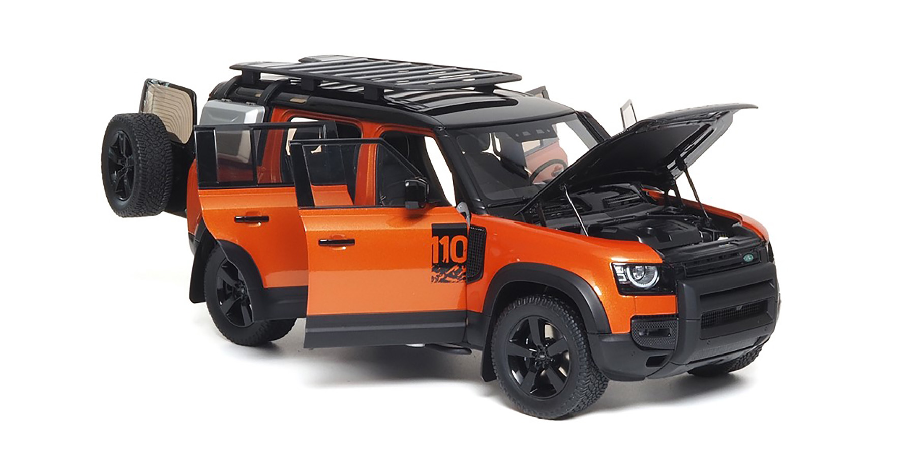 LAND ROVER DEFENDER 110 - 2020 - PHOENIX ORANGE/SANTORINI BLACK