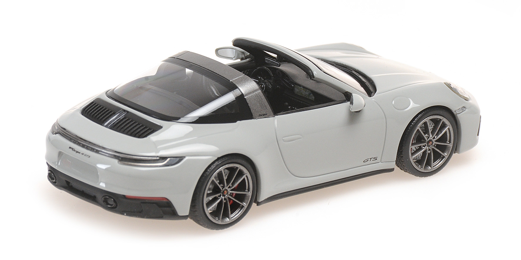 PORSCHE 911 (992) TARGA 4 GTS - 2022 - CHALK