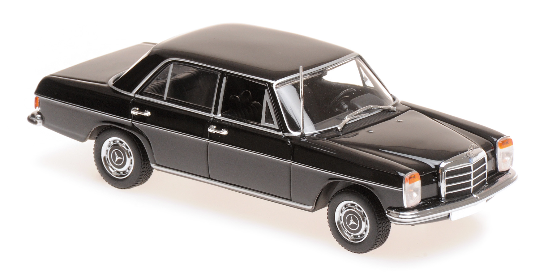 MERCEDES-BENZ 200 - 1968 - BLACK