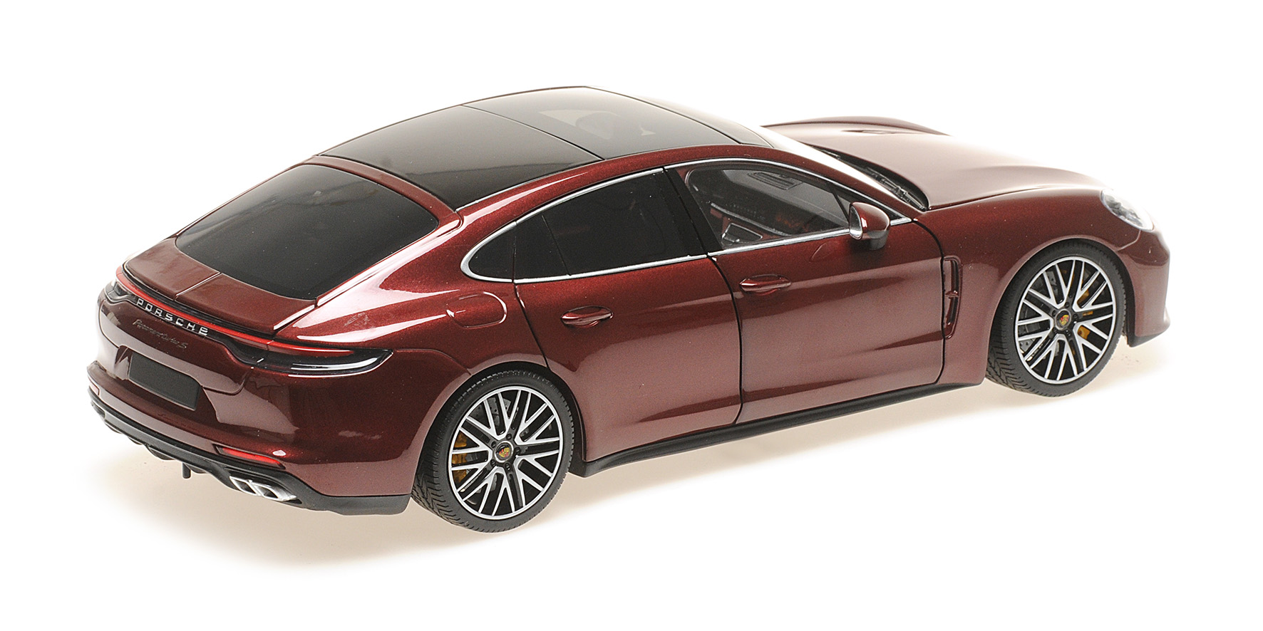 PORSCHE PANAMERA TURBO S - 2020 - RED METALLIC