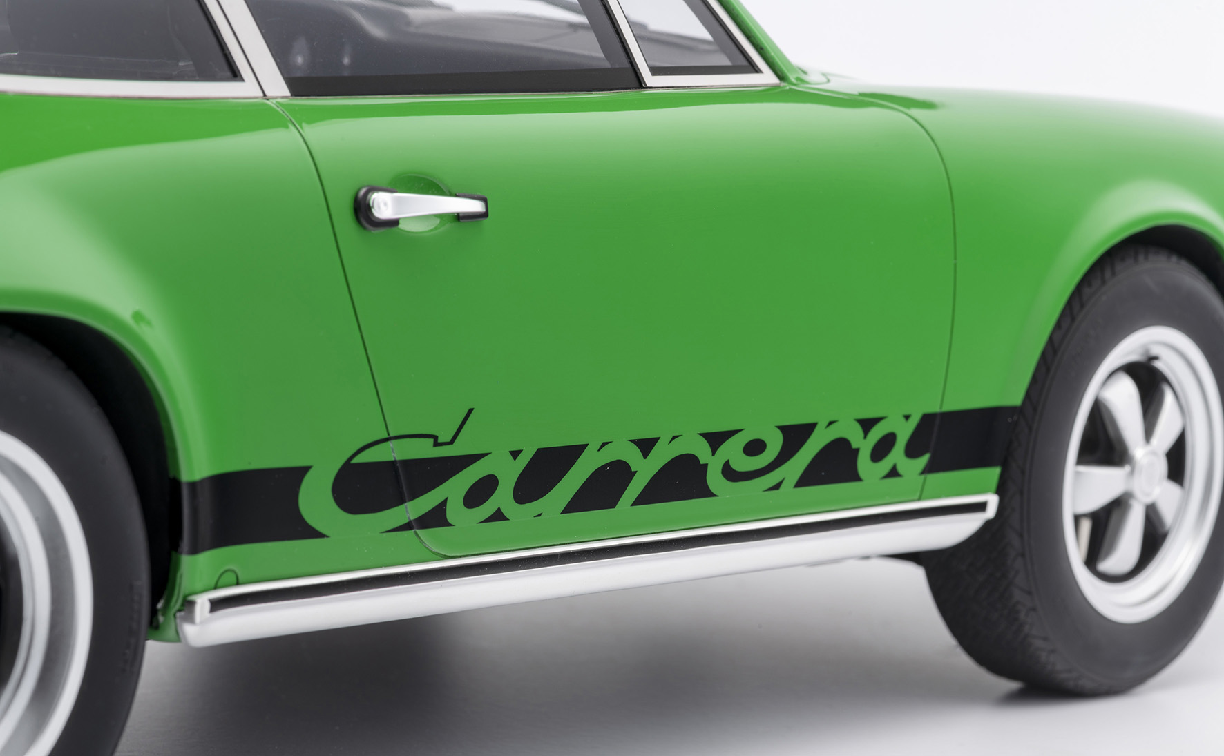 PORSCHE 911 CARRERA RS 2.7 TOURING - 1972 - VIPERGRÜN CARRERA DEKOR