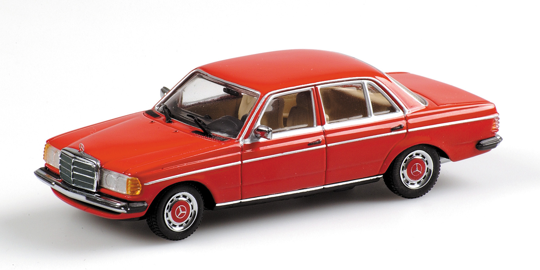 MERCEDES-BENZ 230 E (W123) -1976 - RED