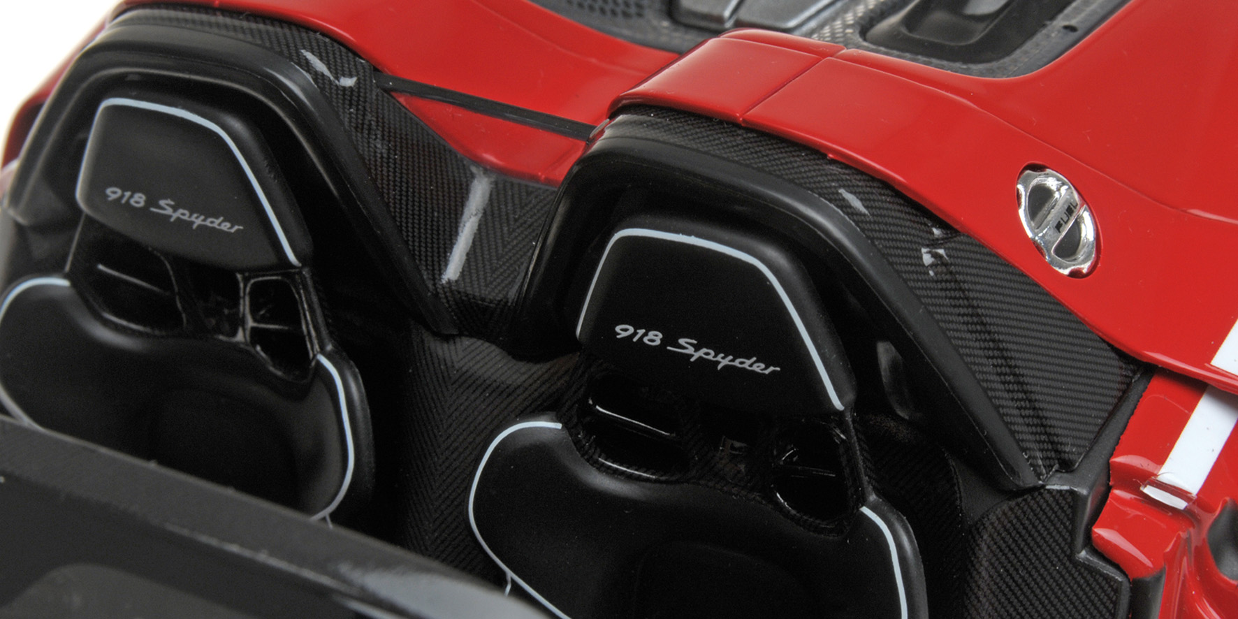PORSCHE 918 SPYDER - 2013 - W/ WEISSACH PACKAGE - RED W/ WHITE STRIPES