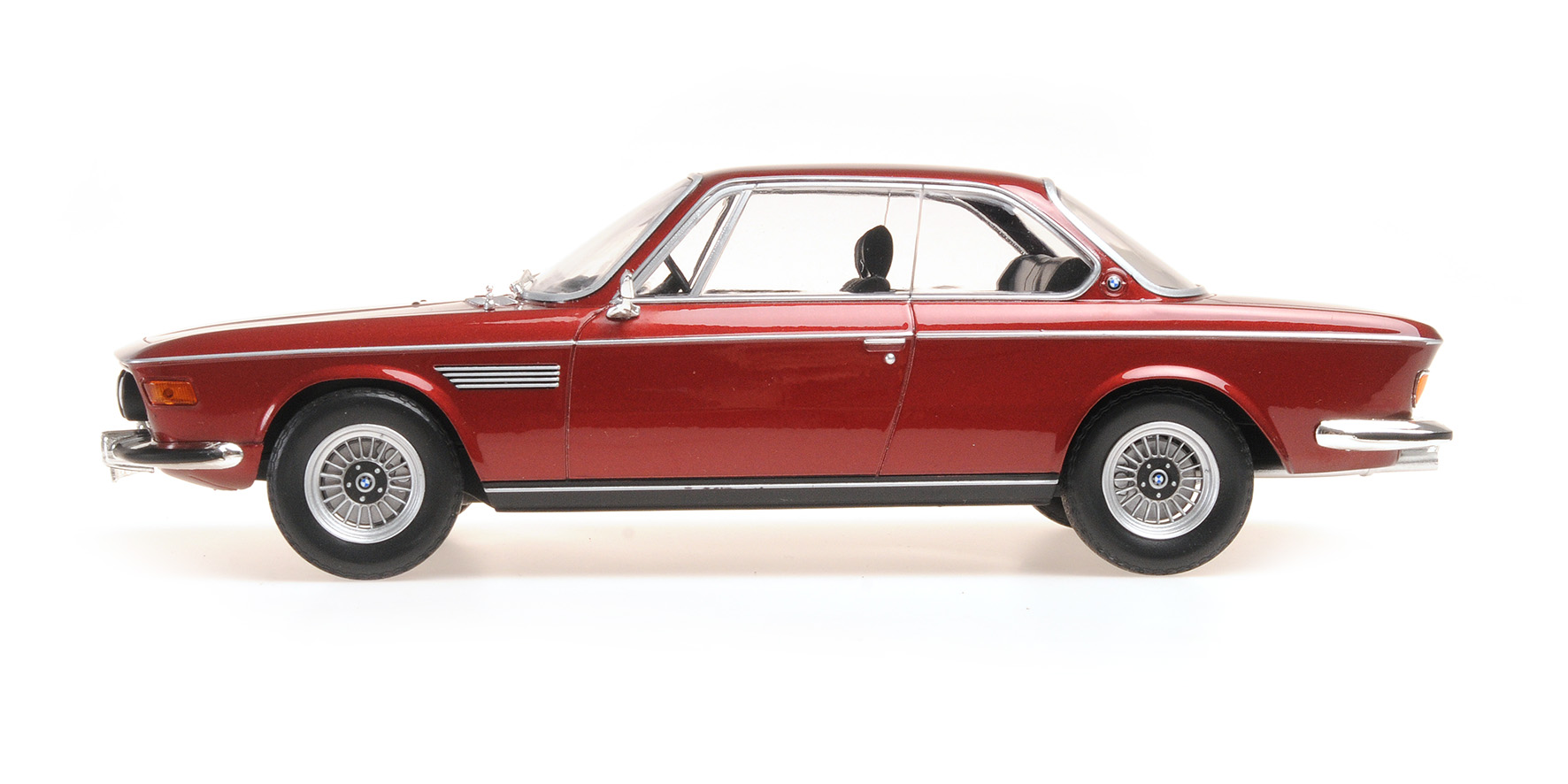 BMW 3.0 CSI - 1971 - RED METALLIC