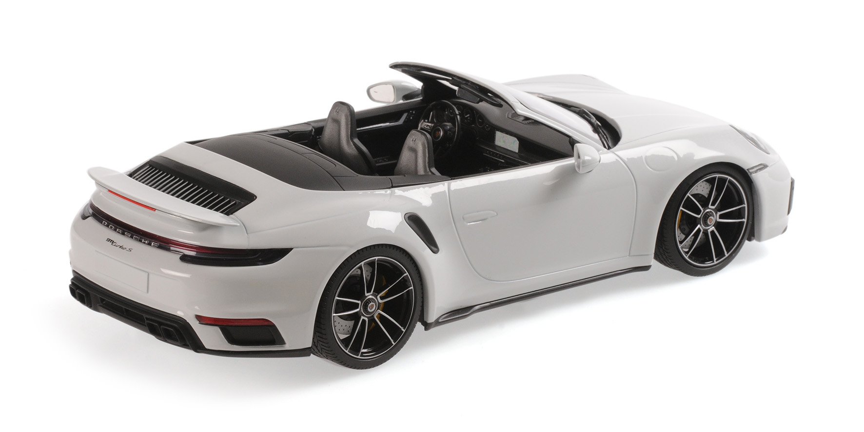 PORSCHE 911 (992)  TURBO S CABRIOLET - 2020 - WHITE METALLIC