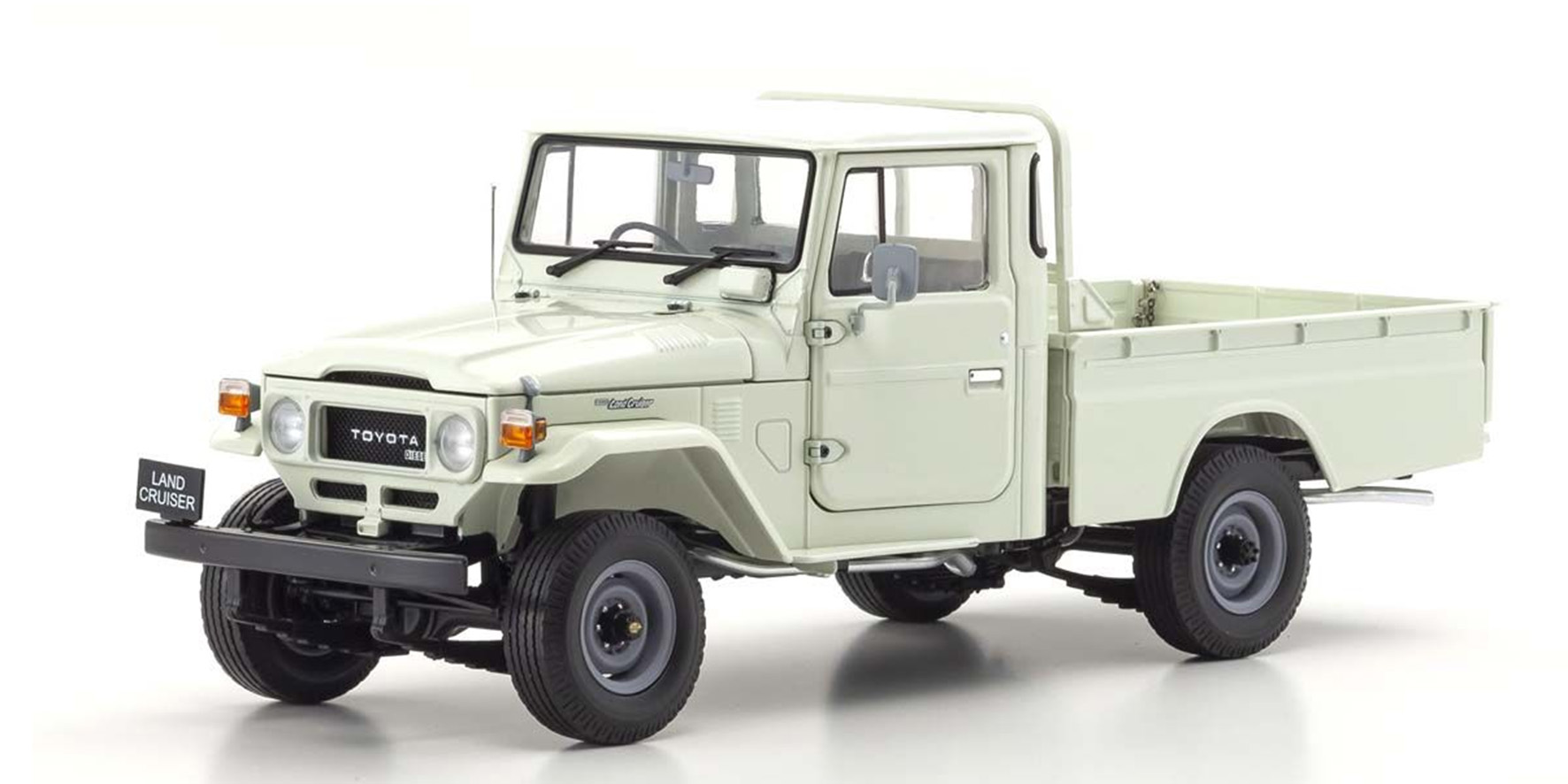 TOYOTA LAND CRUISER 40 PICKUP - WHITE (08958W)