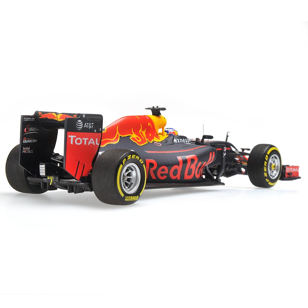 RED BULL RACING TAG HEUER RB12 - DANIEL RICCIARDO - 2016