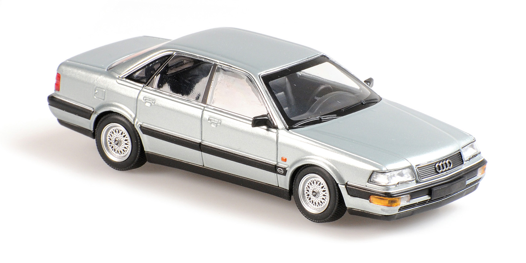 AUDI V8 - 1990 - GREY METALLIC