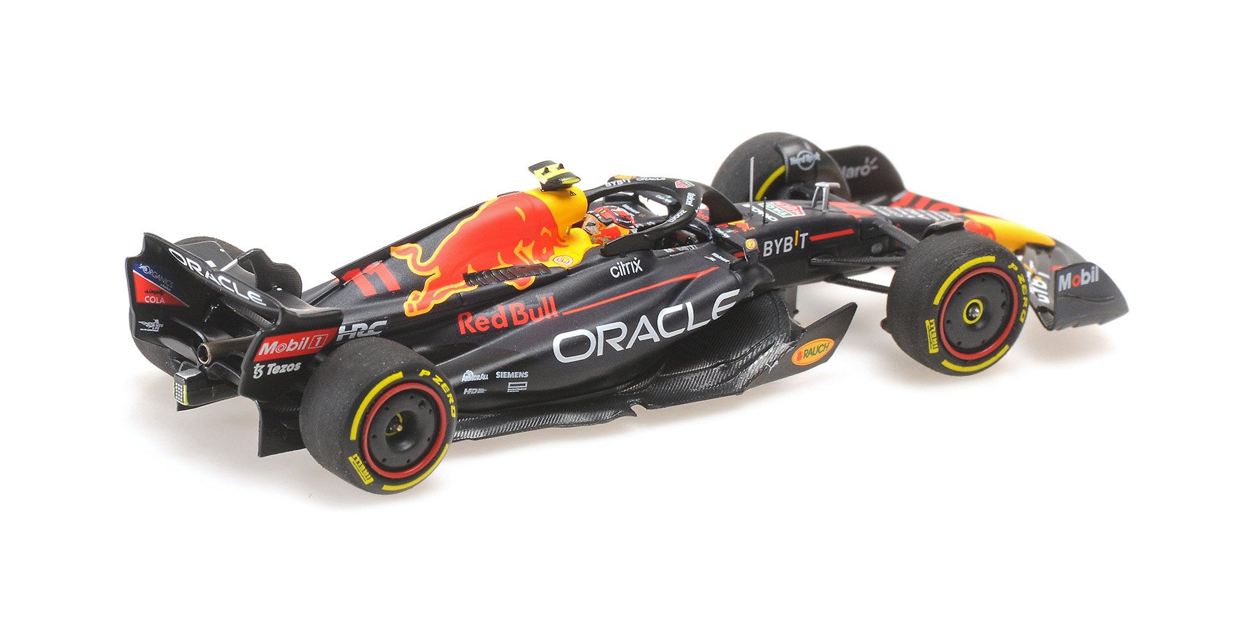 ORACLE RED BULL RACING RB18 - SERGIO PÉREZ - WINNER SINGAPORE GP 2022
