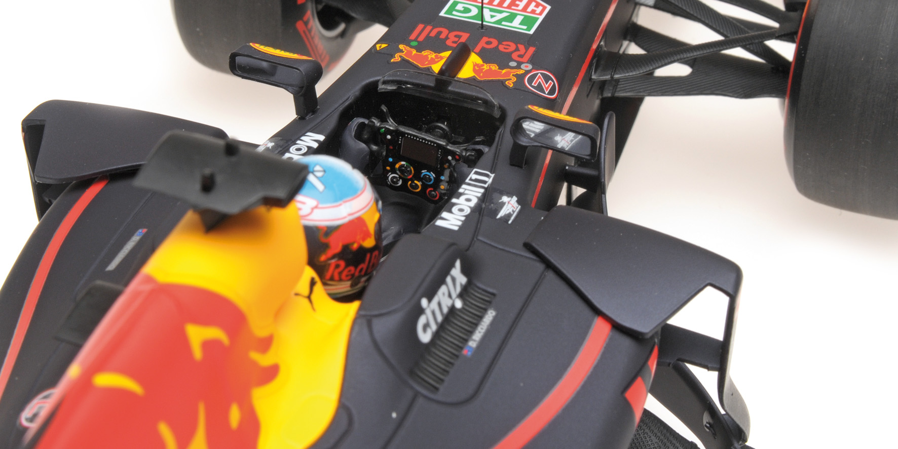 RED BULL RACING TAG-HEUER RB13 - DANIEL RICCIARDO - AUSTRALIAN GP 2017
