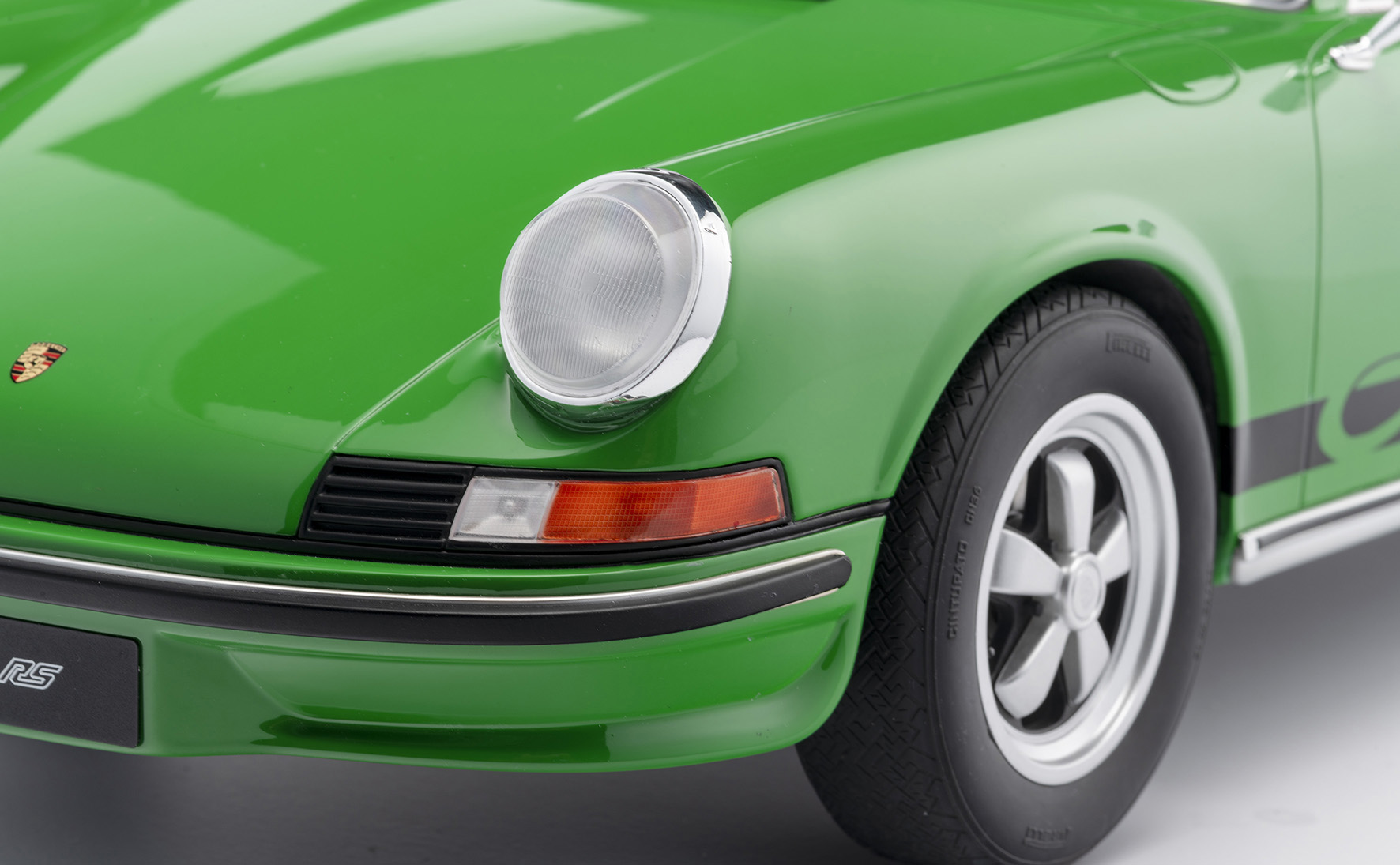 PORSCHE 911 CARRERA RS 2.7 TOURING - 1972 - VIPERGRÜN CARRERA DEKOR