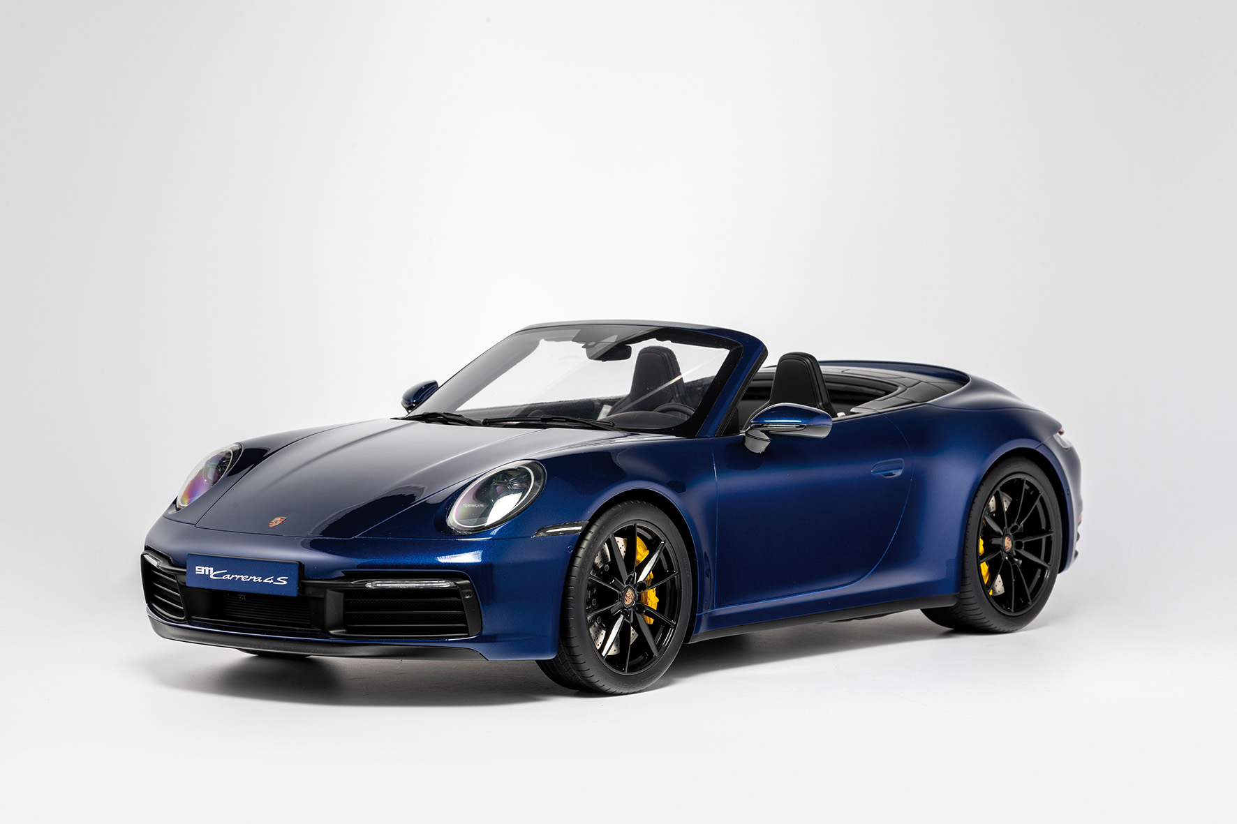 PORSCHE 911 (992) CARRERA 4S CABRIOLET - 2020 - ENZIAN BLUE METALLIC