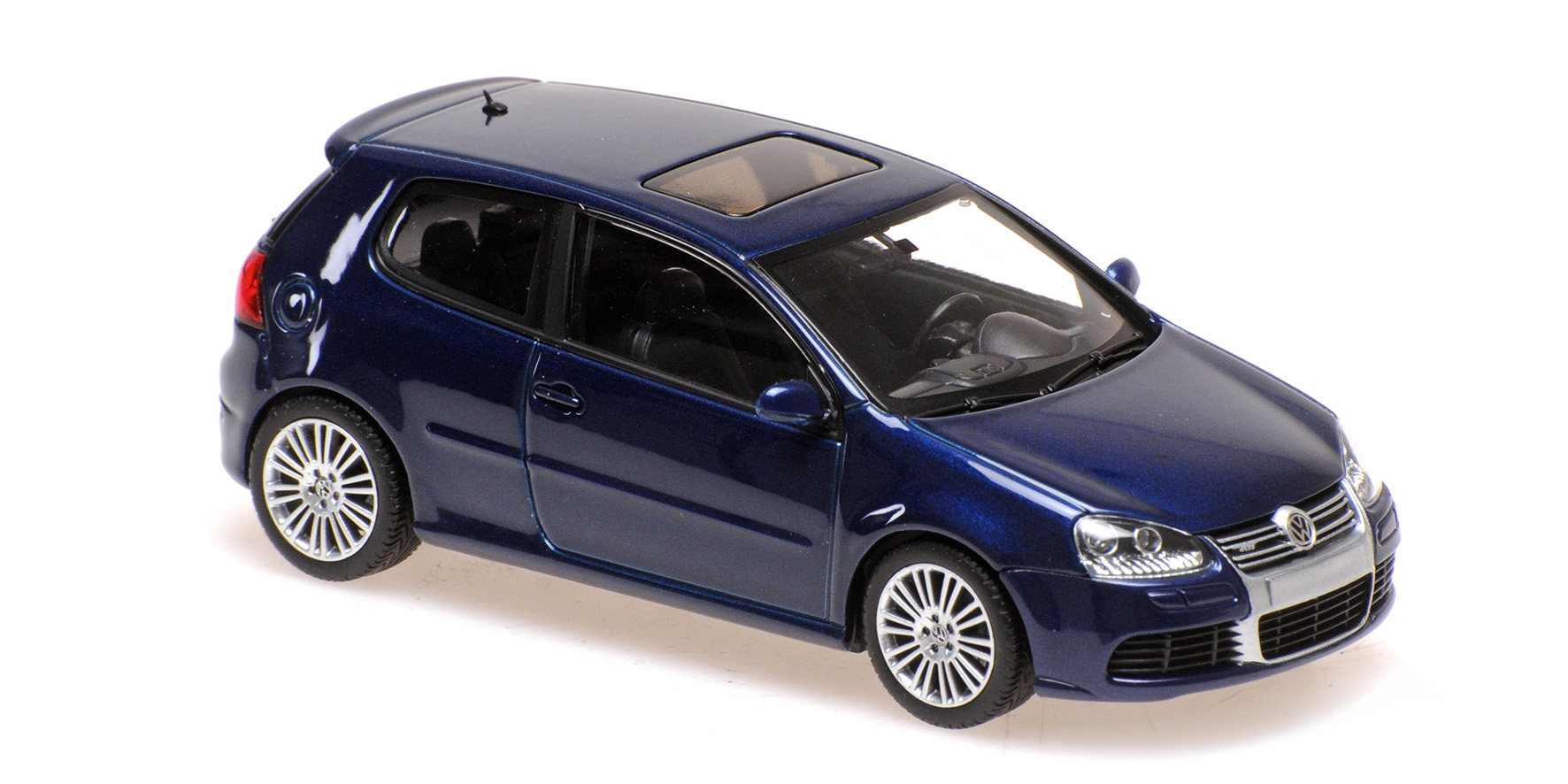VOLKSWAGEN GOLF R32 - 2005 - BLUE METALLIC