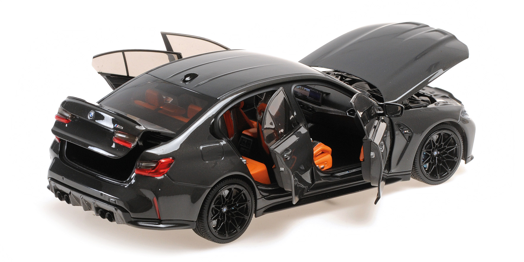 BMW M3 - 2024 - GREY METALLIC