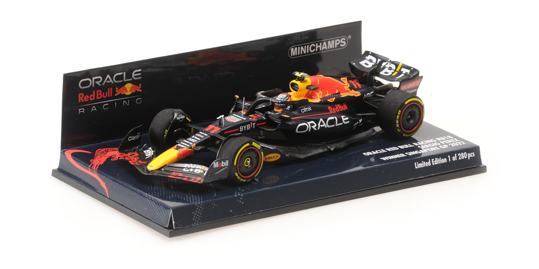 ORACLE RED BULL RACING RB18 - SERGIO PÉREZ - WINNER SINGAPORE GP 2022
