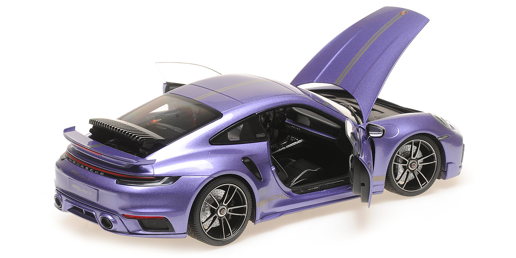 PORSCHE 911 (992) TURBO S COUPE SPORT DESIGN - 2021 - VIOLA
