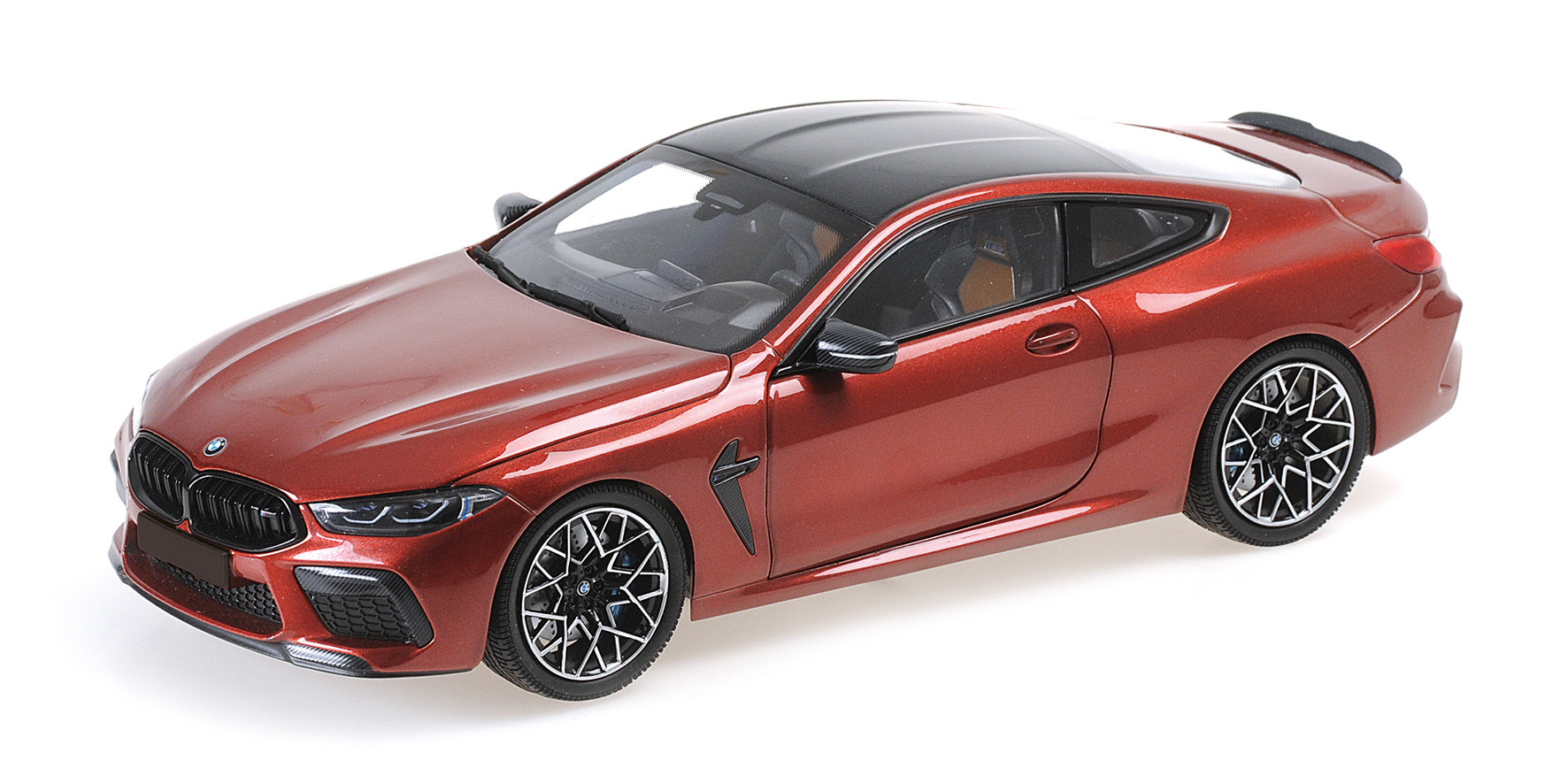 BMW M8 COUPE - RED METALLIC - 2020