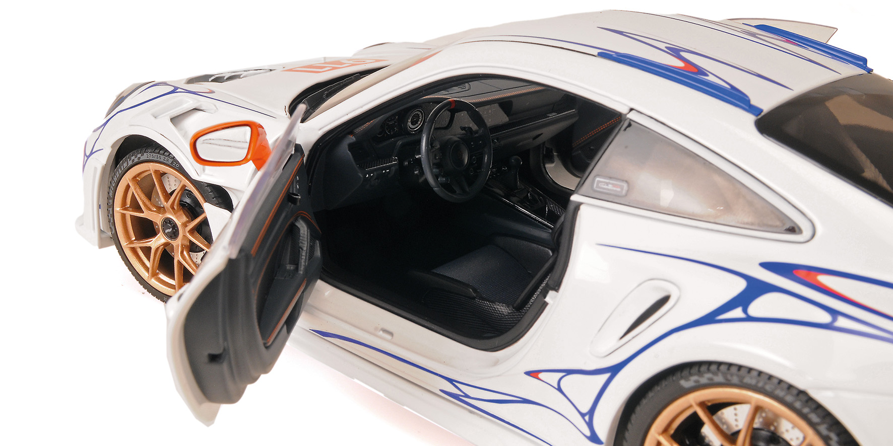 PORSCHE 911 (992) GT3RS - 2023 - WHITE/ORANGE DECOR