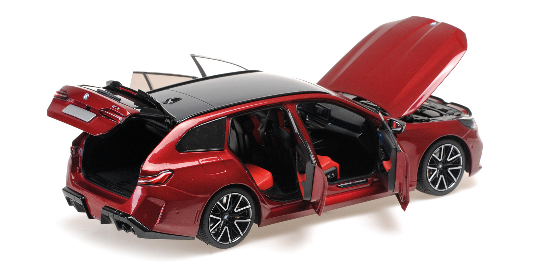 BMW M5 TOURING - 2024 - DARK RED METALLIC