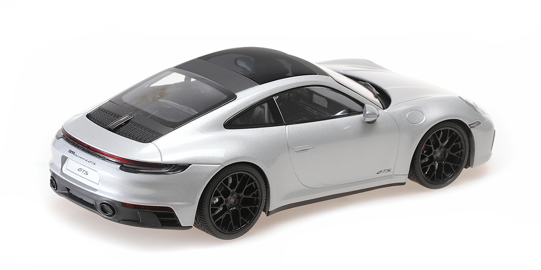 PORSCHE 911 CARRERA 4 GTS - 2020 - SILVER