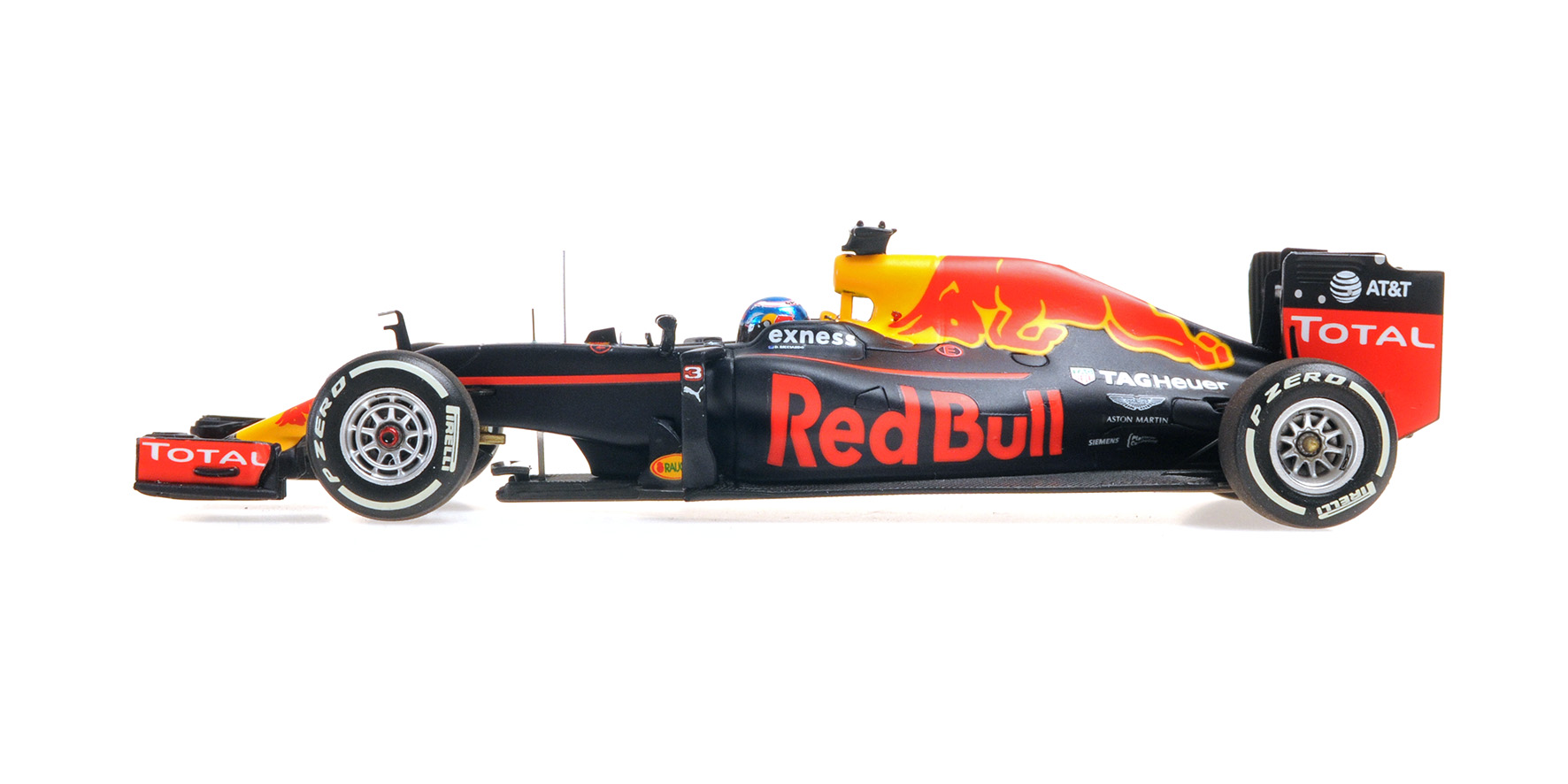 RED BULL RACING TAG HEUER RB12 - DANIEL RICCIARDO - SPANISH GP 2016