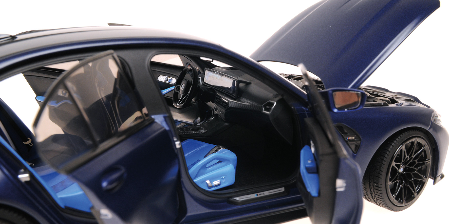 BMW M3 - 2024 - MATT BLUE METALLIC