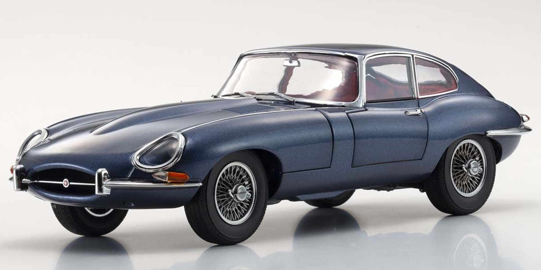 JAGUAR E TYPE (RHD) DARK BLUE (08954BL)