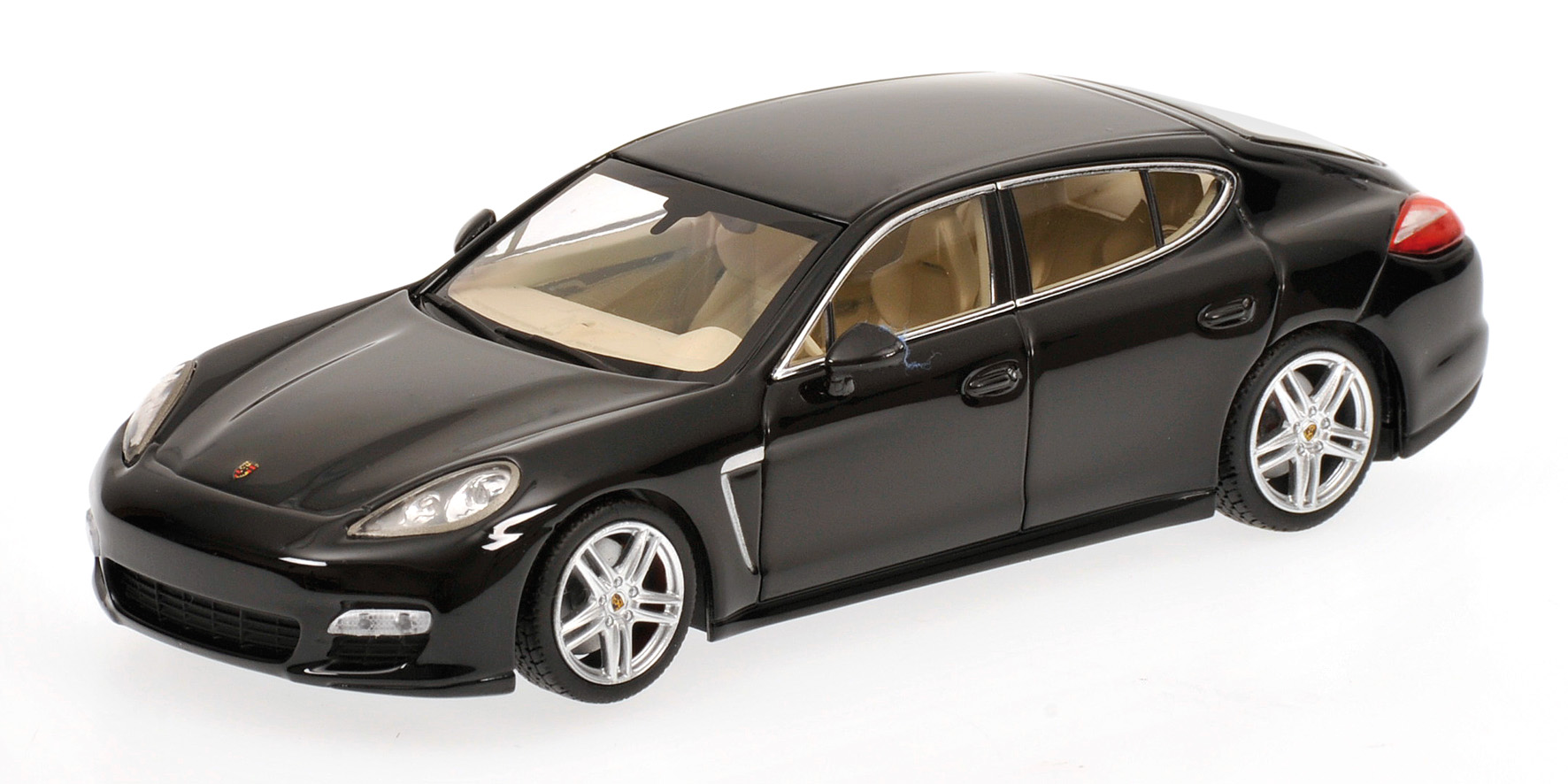 PORSCHE PANAMERA TURBO - 2011 - BLACK