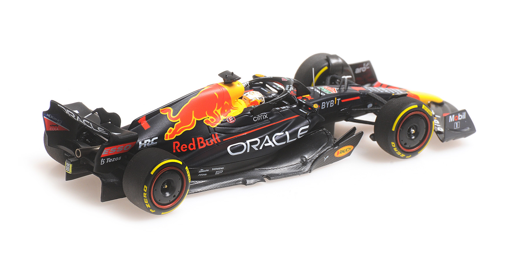 ORACLE RED BULL RACING RB18 - MAX VERSTAPPEN - WINNER SAUDI ARABIAN GP 2022