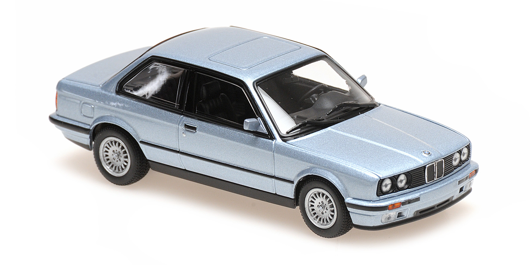 BMW 3-SERIES (E30) - 1989 - SILVERBLUE METALLIC