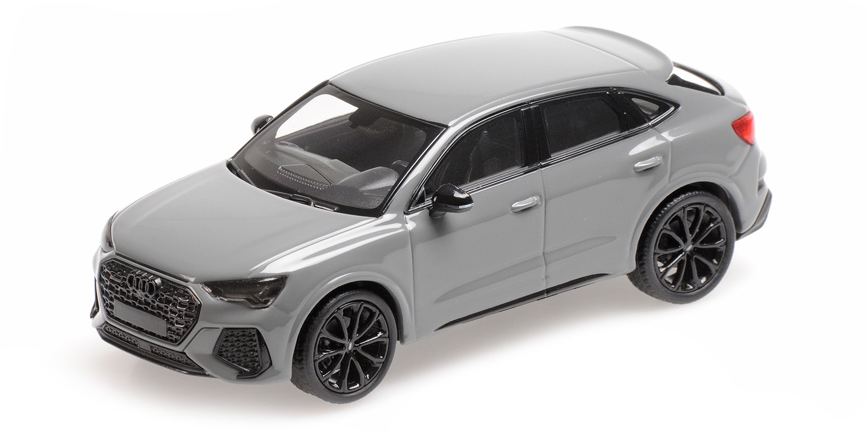 AUDI RSQ3 - 2019 - GREY