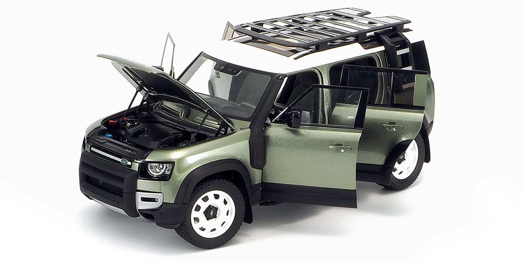 LAND ROVER DEFENDER 110 WITH ROOF PACK - 2020 - PANGEA GREEN