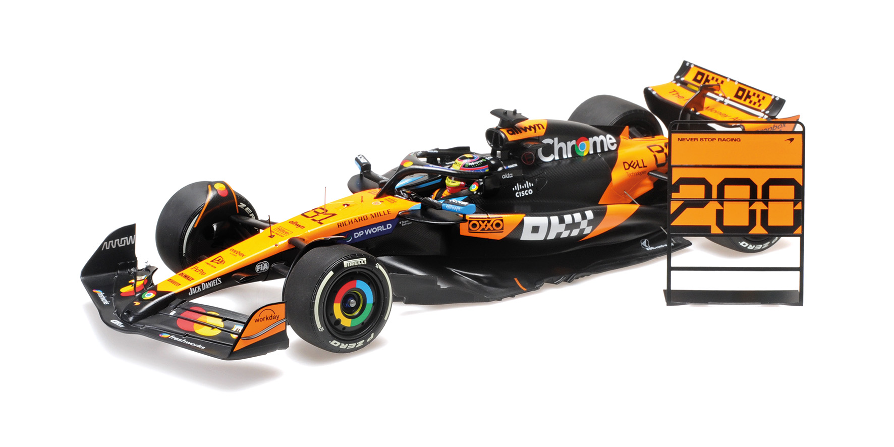 MCLAREN FORMULA 1 TEAM MCL39 - OSCAR PIASTRI - HUNGARIAN GP 2025